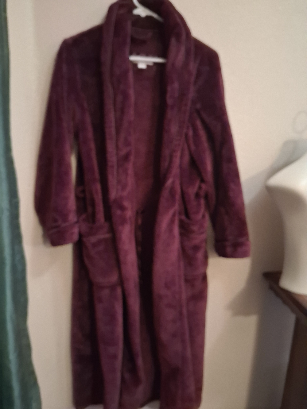 Carole Hochman Womens Plush Bathrobe in Plum Sz S * No Belt Leisure